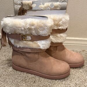 G by Guess light pink Ankle Boots with Cream Fur